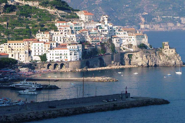 Vista di Amalfi